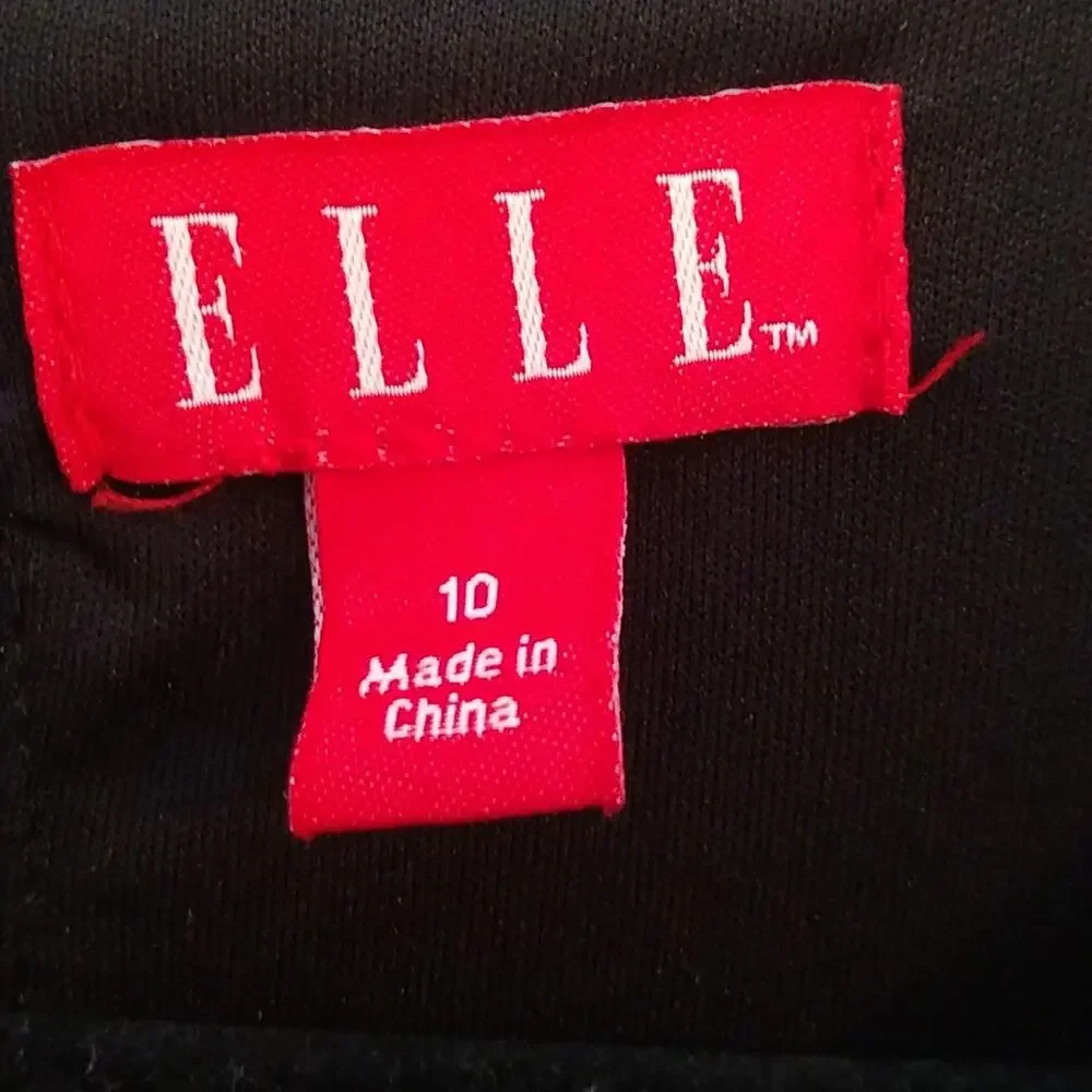 Elle women's Size 10 one piece dress. Classy.